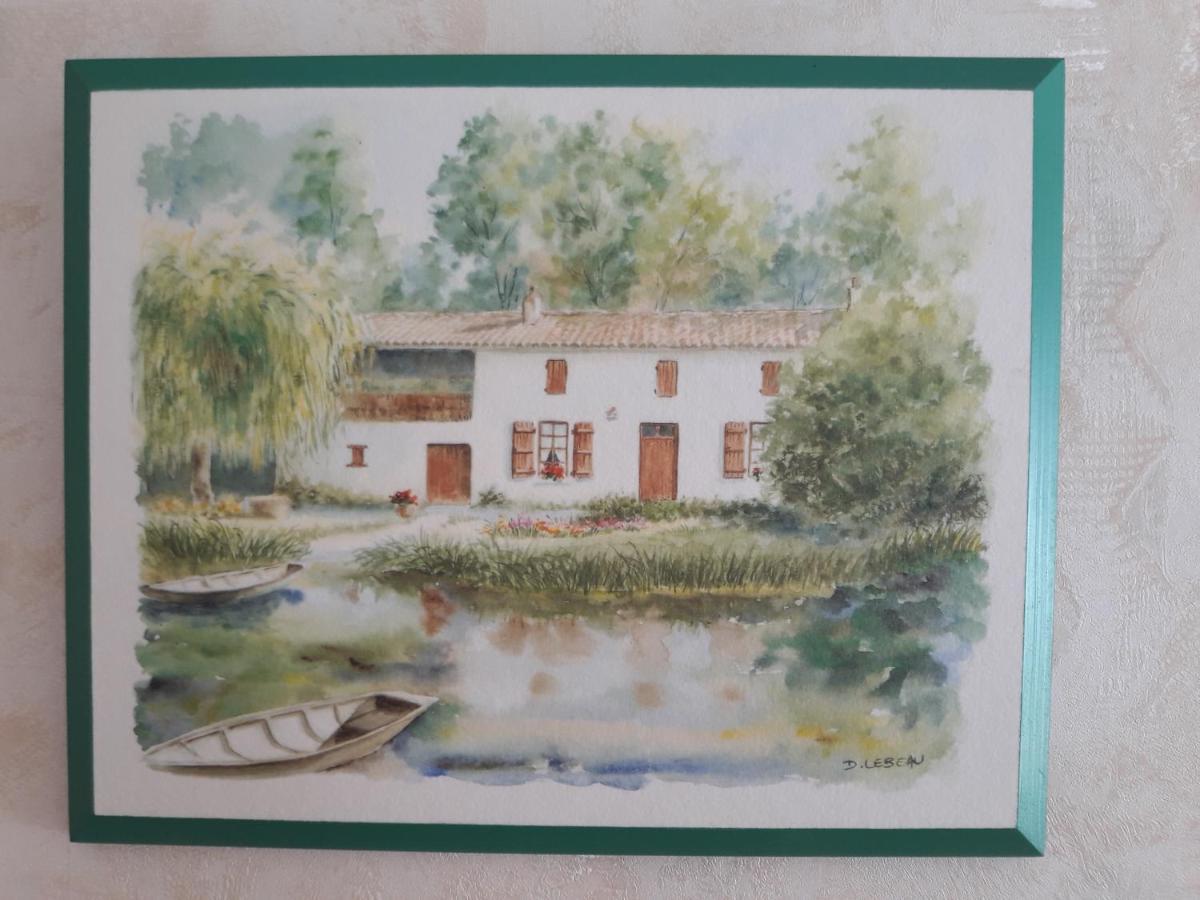 Le Logis De Lange Apt Les Aigrettes Saint-Hilaire-la-Palud Exteriör bild
