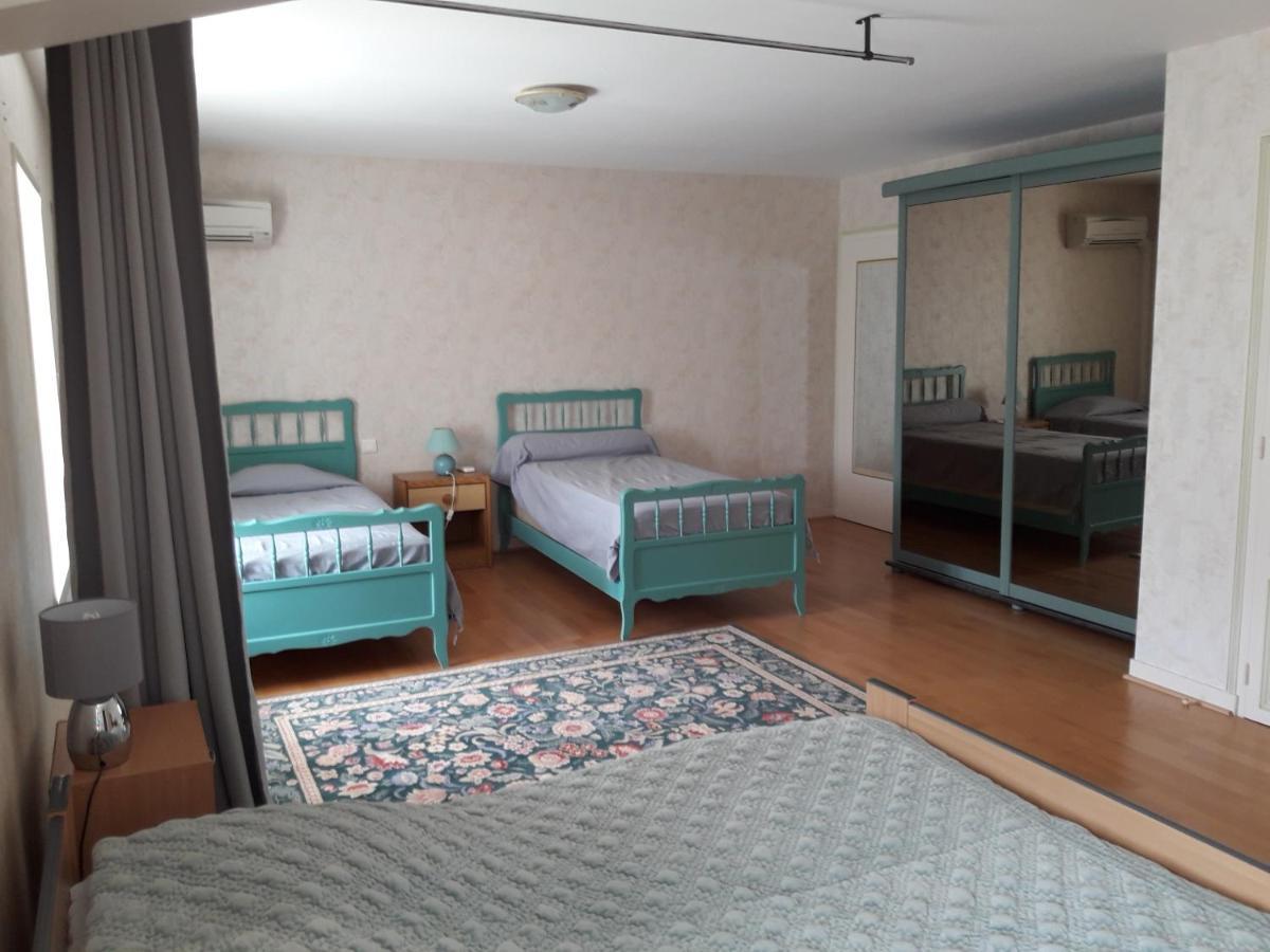 Le Logis De Lange Apt Les Aigrettes Saint-Hilaire-la-Palud Exteriör bild